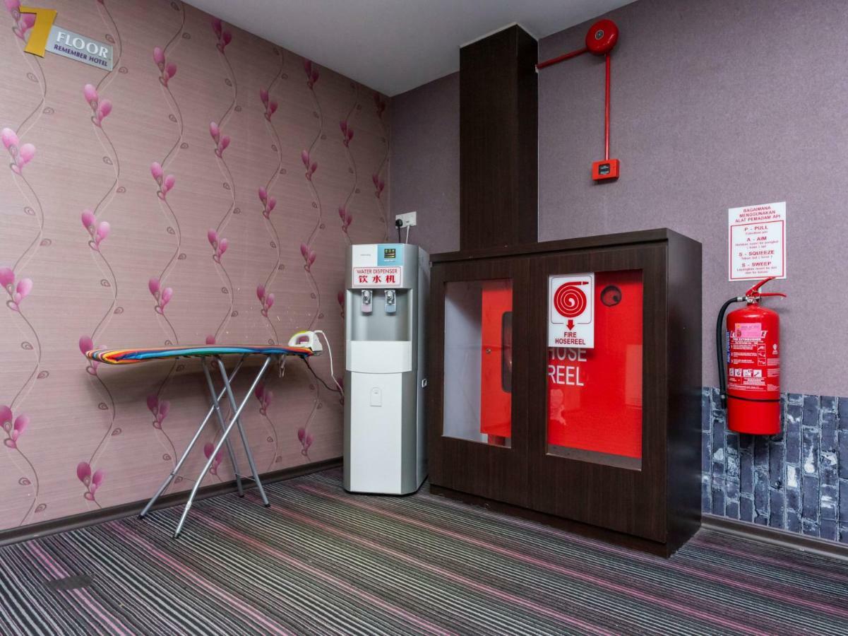 Remember Hotel Bukit Gambir Dış mekan fotoğraf